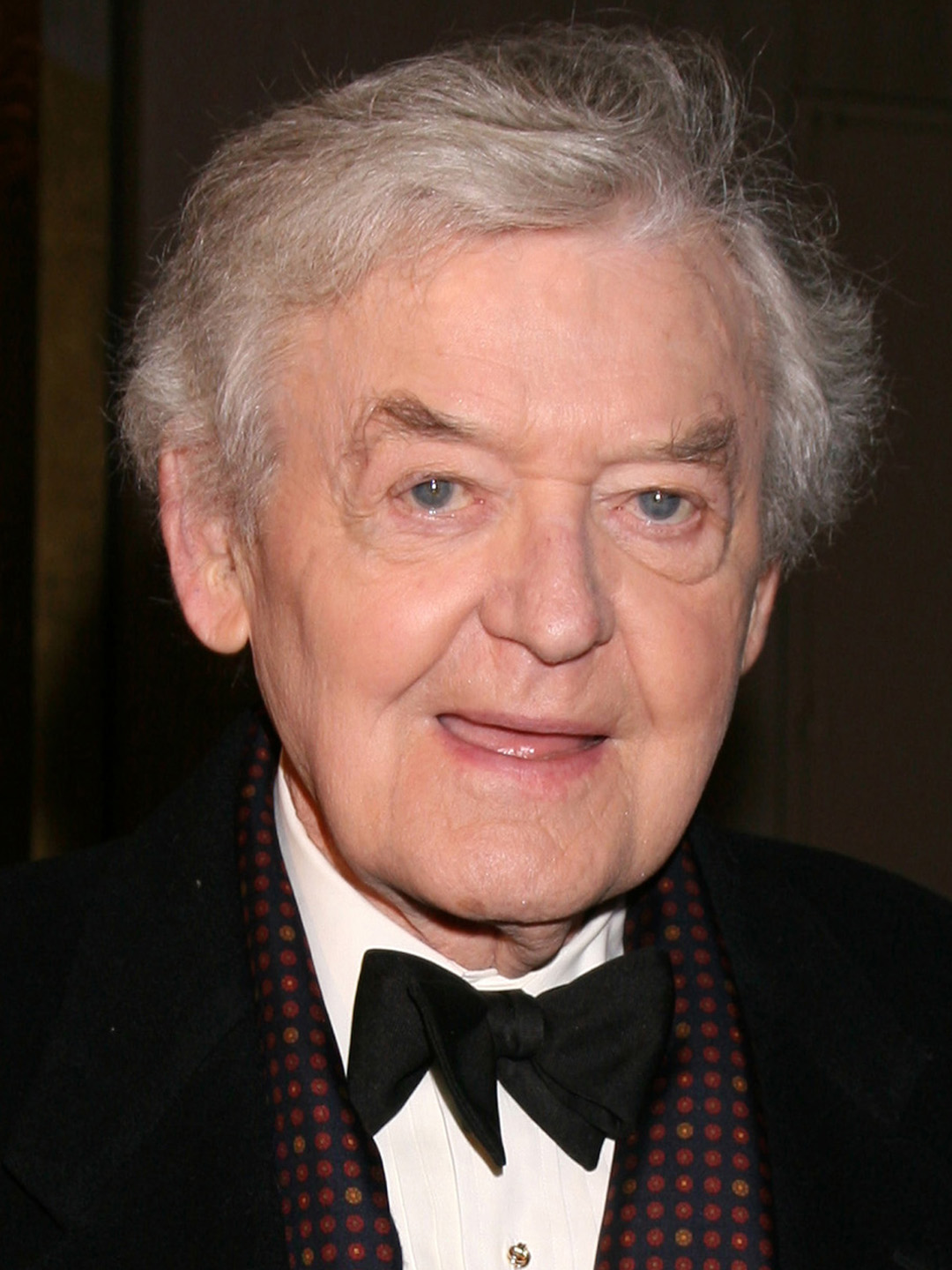 How tall is Hal Holbrook?